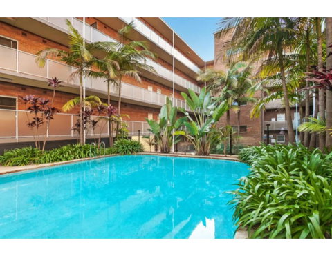 Manly Tranquil Escape - Modern Flat With Pool - New Castle Holiday 3