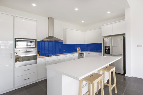 Manna Tree Farm -modern Home With Majestic Views In Stunning Countryside - New Castle Holiday 1