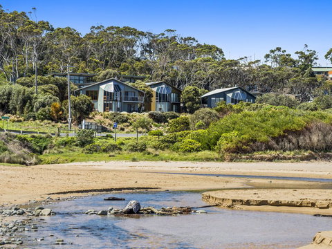 Manta Ray One - New Castle Holiday 2