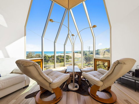 Manta Ray One - New Castle Holiday 1