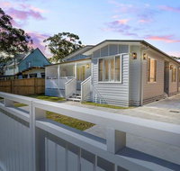 Margaret's Hamptons Cottage - New Castle Holiday