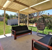 Maria's Beach House - Pet Friendly - New Castle Holiday