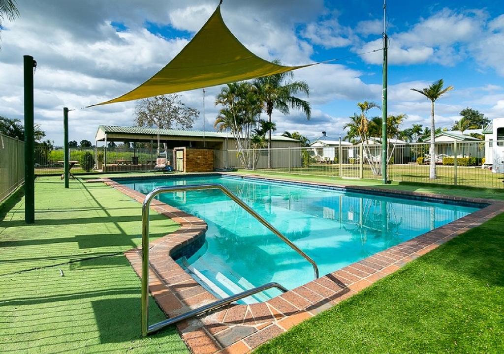 Tinana QLD New Castle Holiday