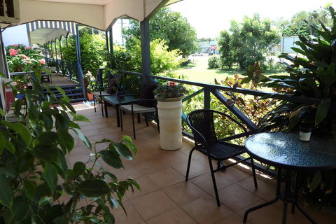 Matildas End Holiday Units - New Castle Holiday 1