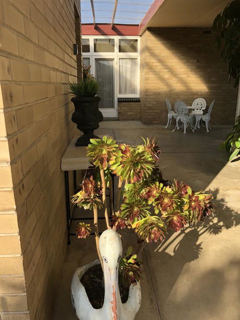 Maudie Bells - New Castle Holiday 2