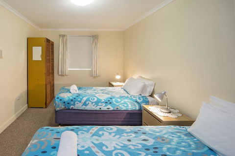 Max's Place 2 - New Castle Holiday 1