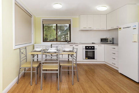 Max's Place 3 - New Castle Holiday 0