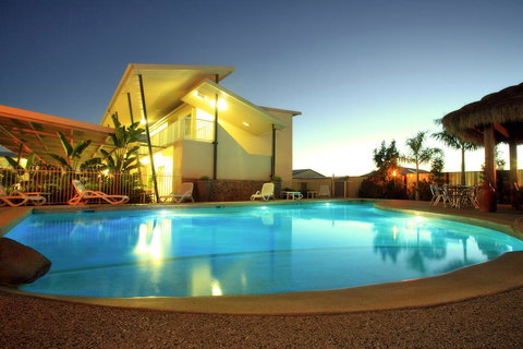 Mayfair Motel - New Castle Holiday 0