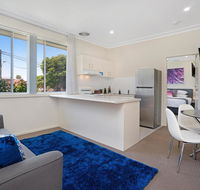 Mayfield Short Stay Apartments - New Castle Holiday
