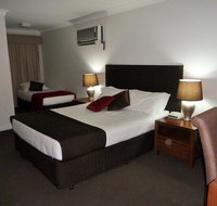 McNevins Tamworth Motel - New Castle Holiday