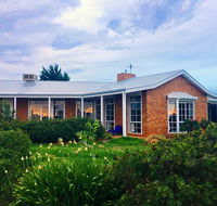 Melbourne Garden Bed and Breakfast - New Castle Holiday