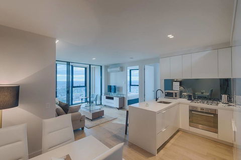 Melbourne Marvellous Sky High Apartment@Lighthouse - New Castle Holiday 3