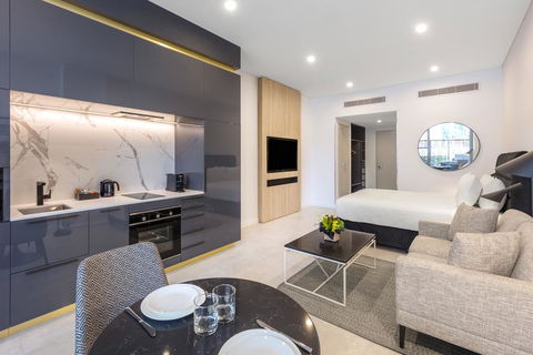 Meriton Suites Broadbeach - New Castle Holiday 2