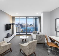 Meriton Suites North Sydney - New Castle Holiday