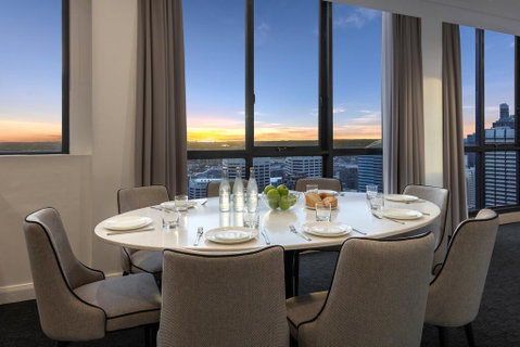 Meriton Suites Pitt Street - New Castle Holiday 2