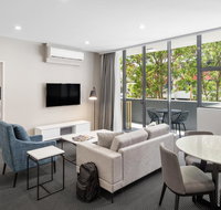 Meriton Suites Waterloo - New Castle Holiday