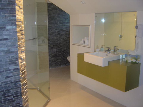 Merlot Verdelho Townhouses - New Castle Holiday 1