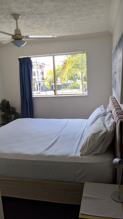 Mermaid Beach Apartment - New Castle Holiday 1