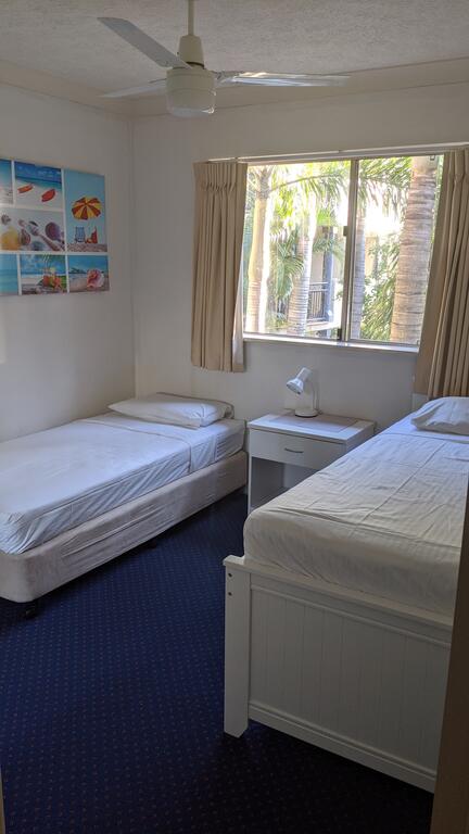 Mermaid Beach Apartment - New Castle Holiday 3