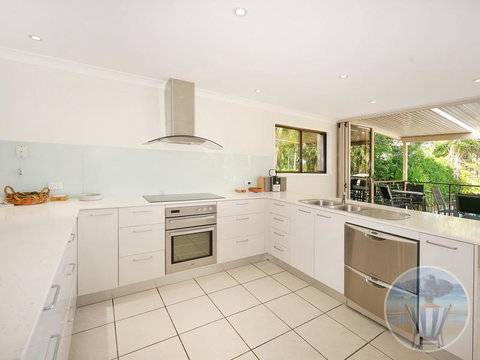 Meta 43 - New Castle Holiday 2