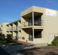 Metung Waters Motel and Apartments - New Castle Holiday