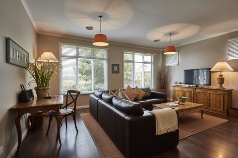 Mews Cottages - New Castle Holiday 2