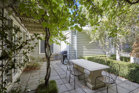 Mews Cottages - New Castle Holiday 1