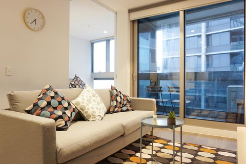 MH003 #Sea View Apartment - New Castle Holiday 2