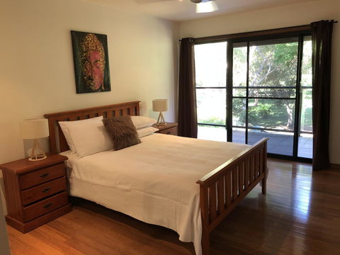 Miami Tranquility - New Castle Holiday 2