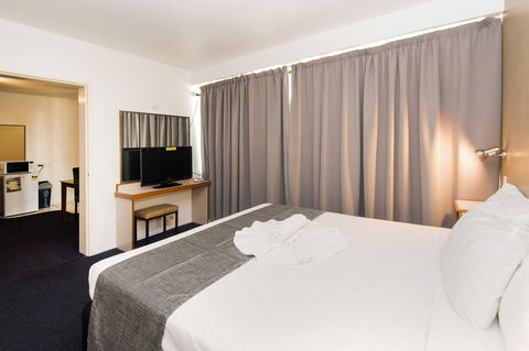 Mid City Motor Inn - New Castle Holiday 2
