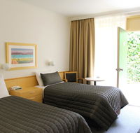 Mid City Motor Inn Queanbeyan - New Castle Holiday