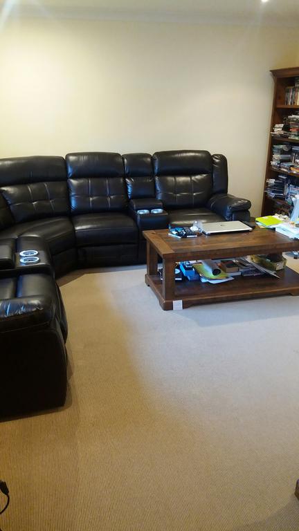 Middle Ridge, Toowoomba, - New Castle Holiday 3