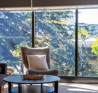 Midnight Apartments Accommodate Canberra - New Castle Holiday