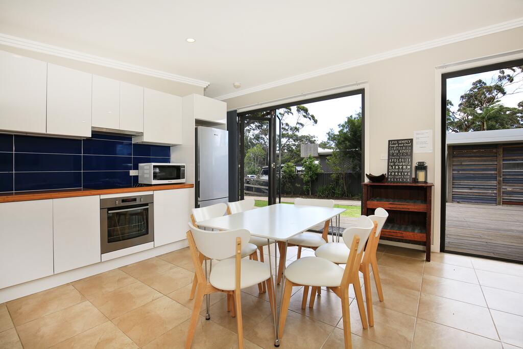 Buangla NSW New Castle Holiday