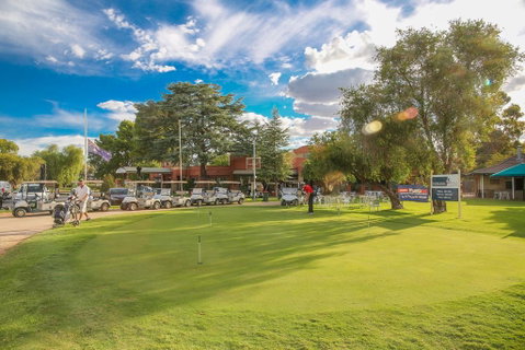 Mildura Golf Resort - New Castle Holiday 2