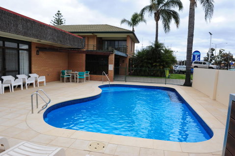 Mildura Plaza Motor Inn - New Castle Holiday 2