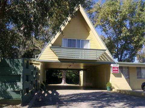 Millers Cottage Motel - New Castle Holiday 0