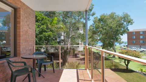 Mistral Close, Misthaven, 01, 12 - New Castle Holiday 0