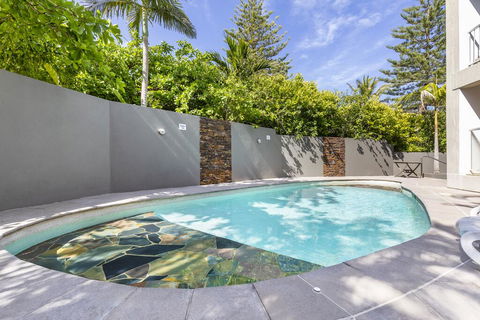 Modern Penthouse With Private Rooftop Terrace - New Castle Holiday 1