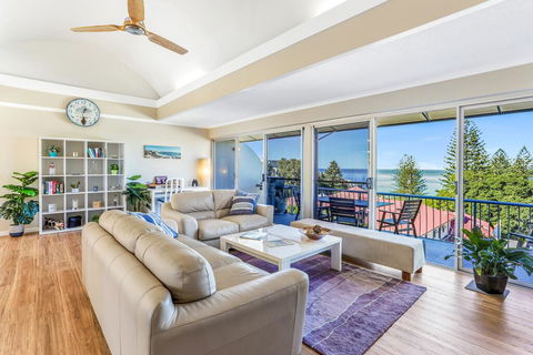 Modern Penthouse With Private Rooftop Terrace - New Castle Holiday 3