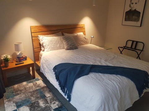 Modern, Private And Close To Town. - New Castle Holiday 0