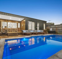 Moonah Beachside Retreat - New Castle Holiday