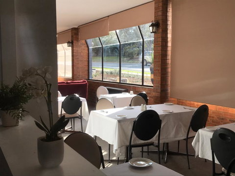 Moonraker Motor Inn - New Castle Holiday 2