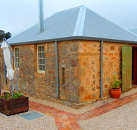 Morialta Barns - New Castle Holiday