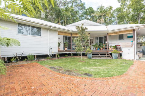 Morning Brew - New Castle Holiday 0