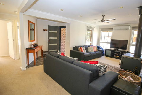 Mountview On Mountbatten - New Castle Holiday 3