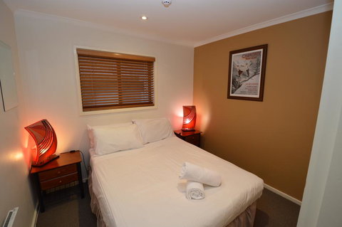 Mowamba D2 - New Castle Holiday 3