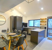 Mowamba F2 - New Castle Holiday