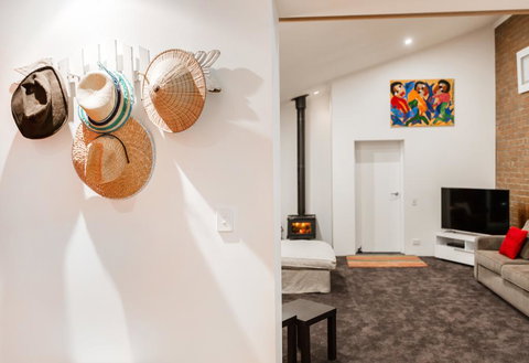 Mt Martha Retreat - New Castle Holiday 1