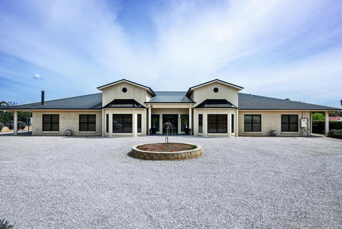 Mudgee Guesthouse - New Castle Holiday 0